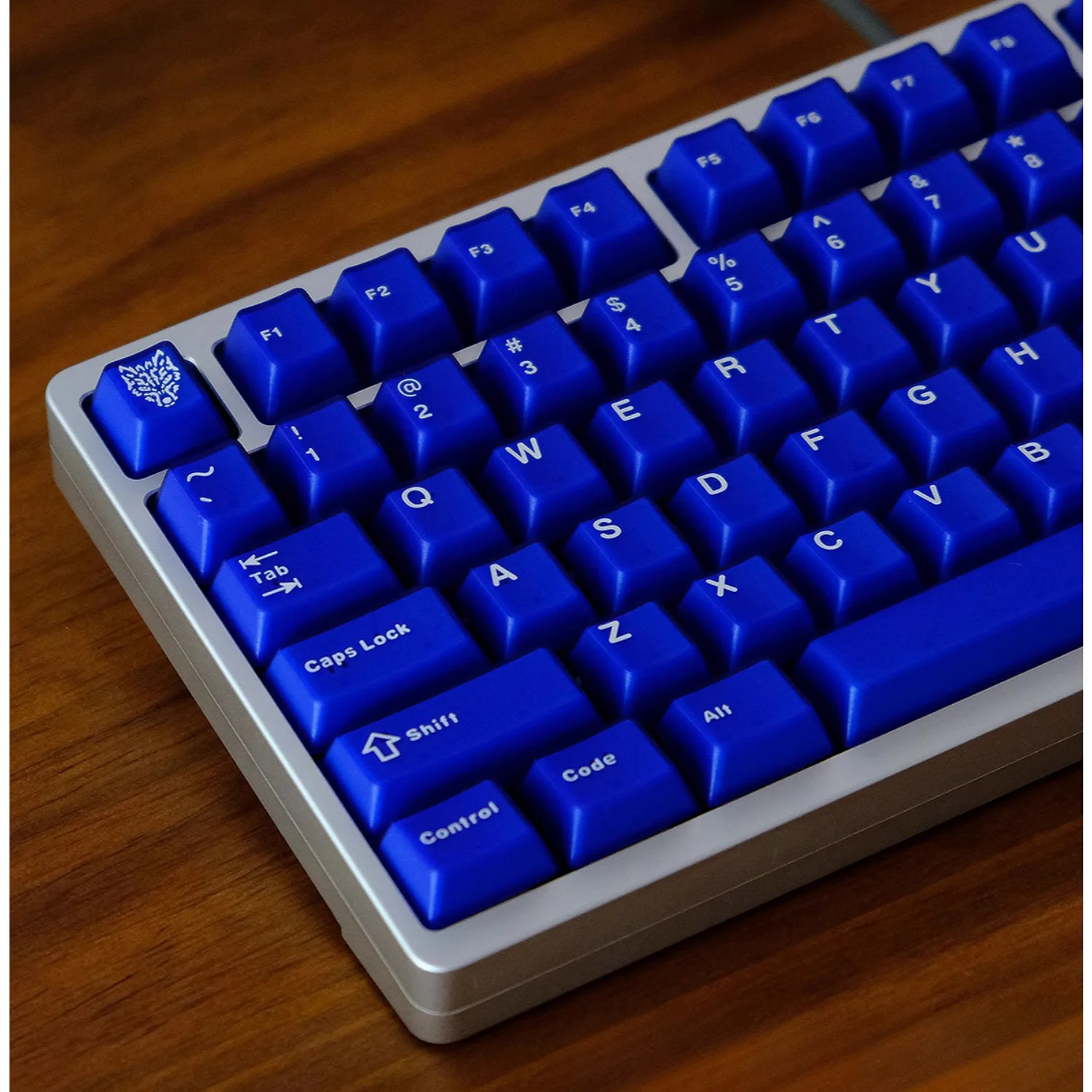 

ABS Translucent Klein Blue Cherry Keycaps Personalized Large Set for 60/84/98/108 Mechanical Keyboards