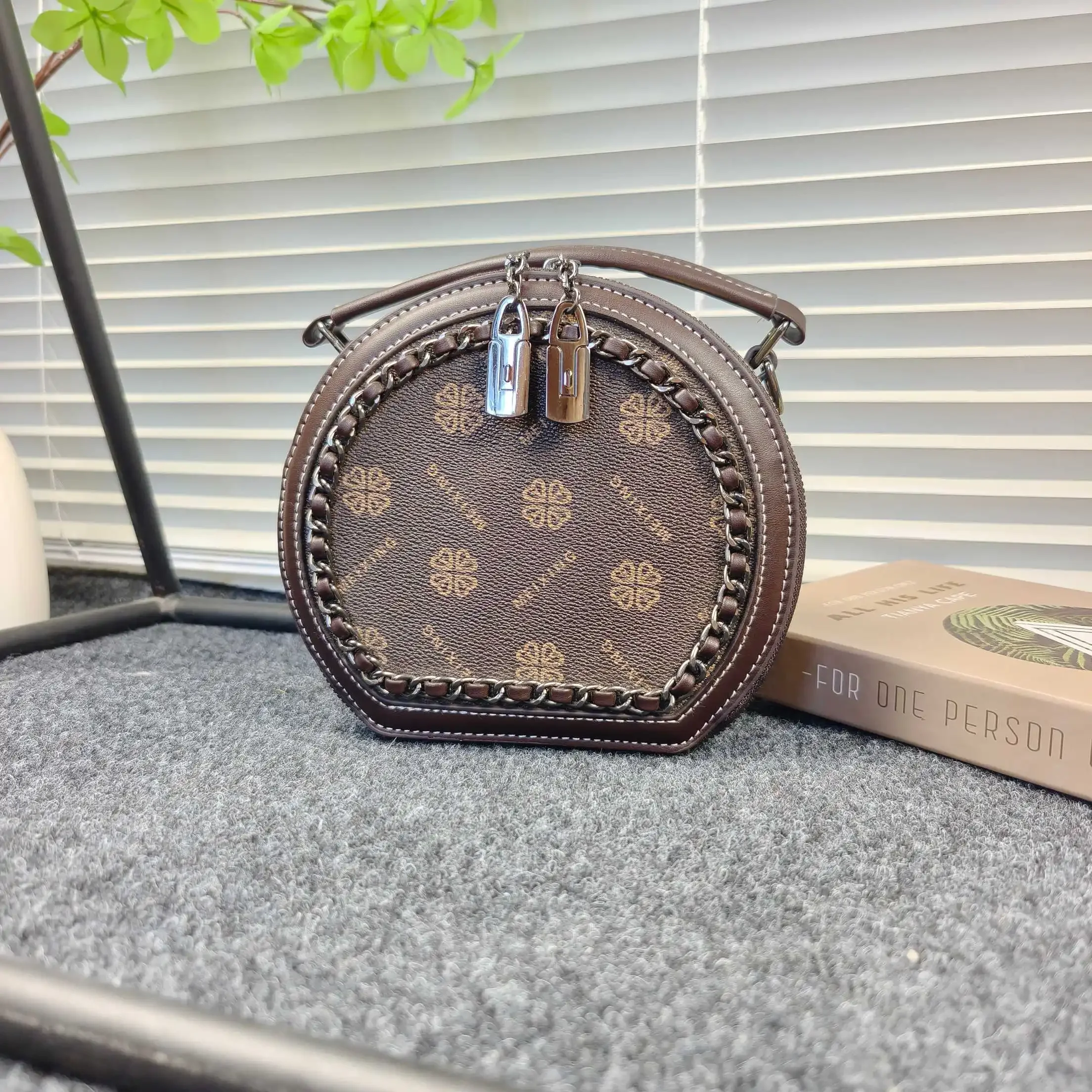 

Classic Convertible Women Shoulder Bag Supple Leather Crossbody Purse Ladies Dressy Handbag For Special Events