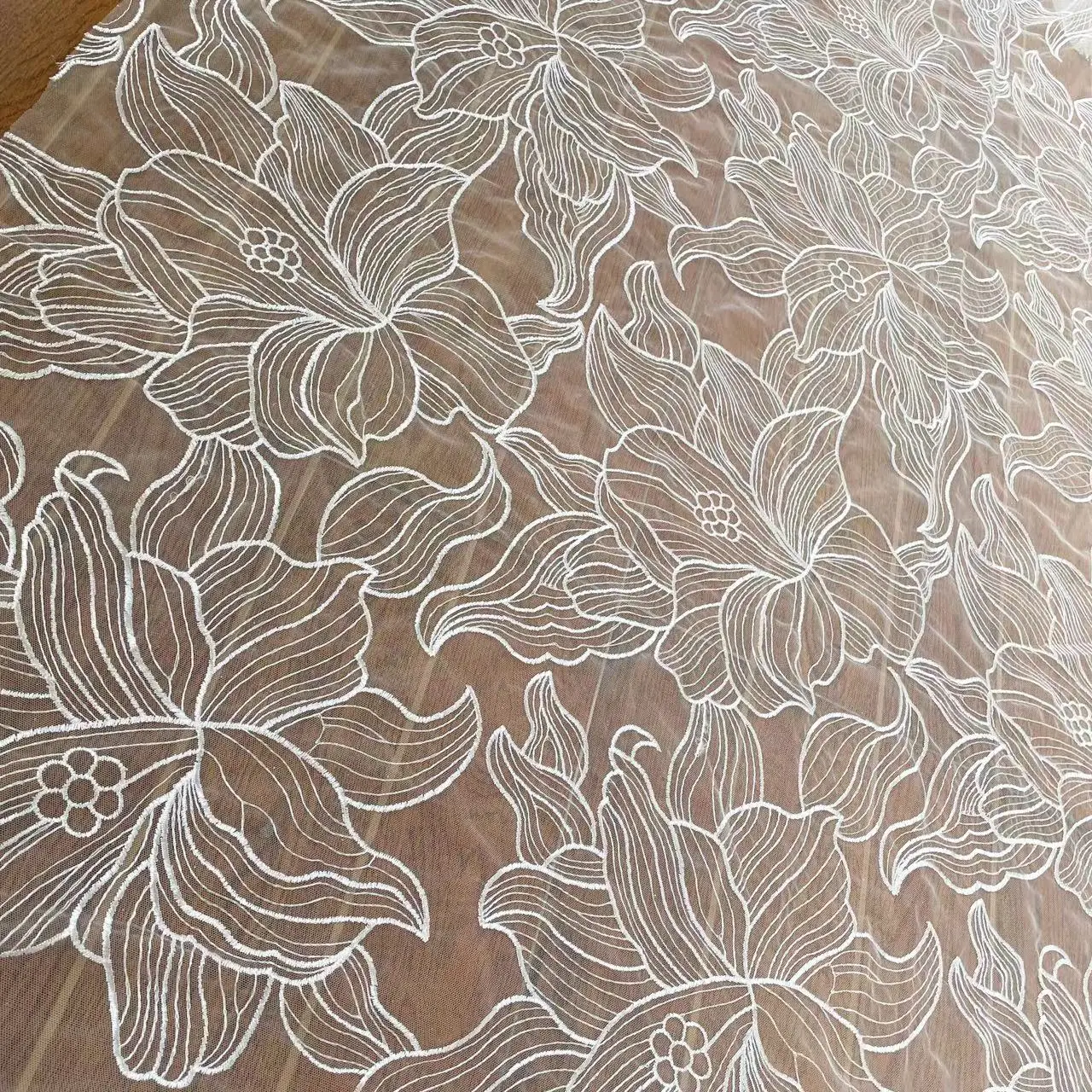 Free Shipping 1Yard Bridal Plain Lace Fabric Big Flower Wedding Dresses Polyester Mesh Tulle DIY Sewing Accessories 130cm