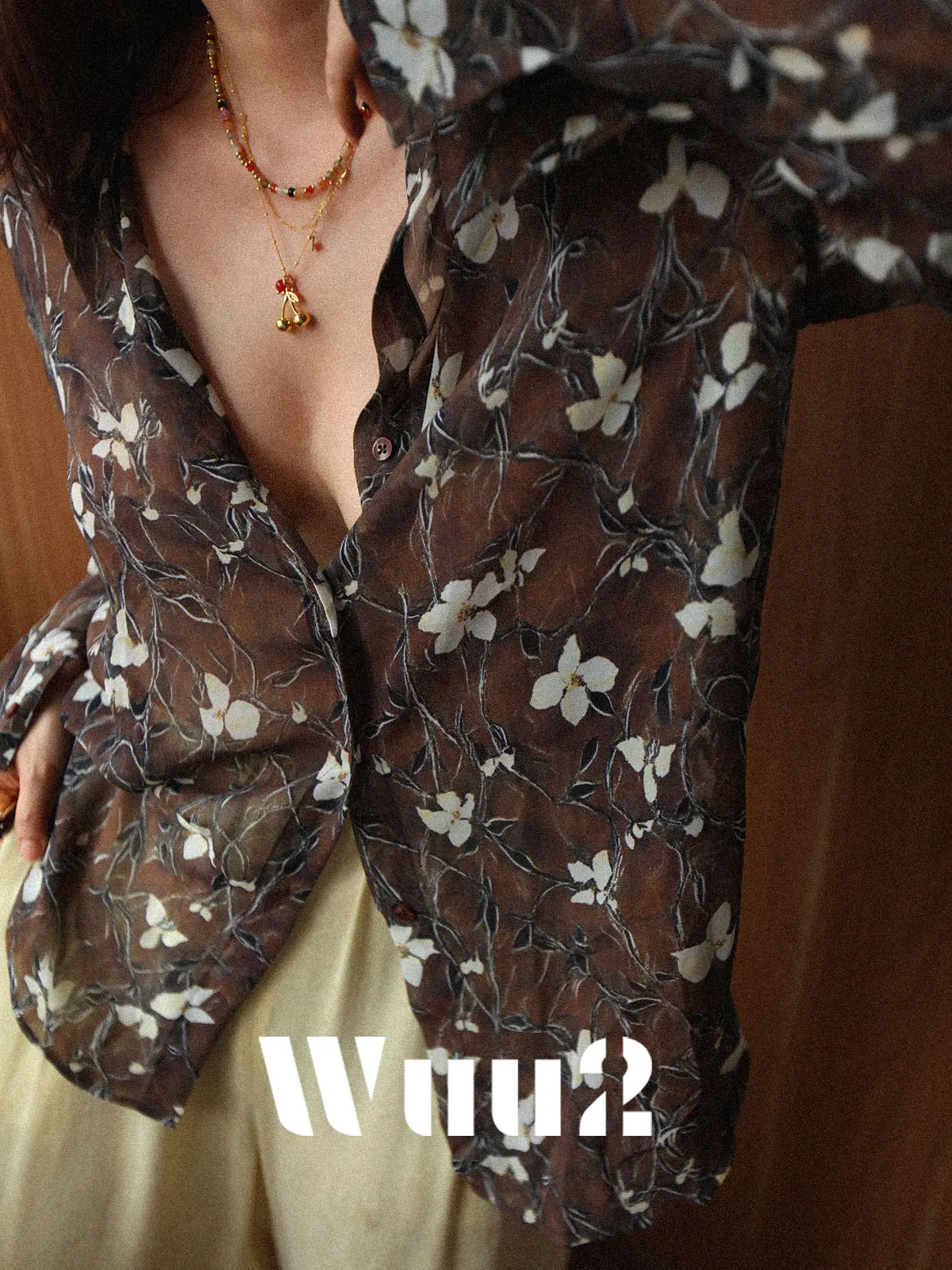 

Женская свободная повседневная рубашка с цветочным принтом в стиле ретро, коричневая, осенняя, комфортная, влагоотводящая