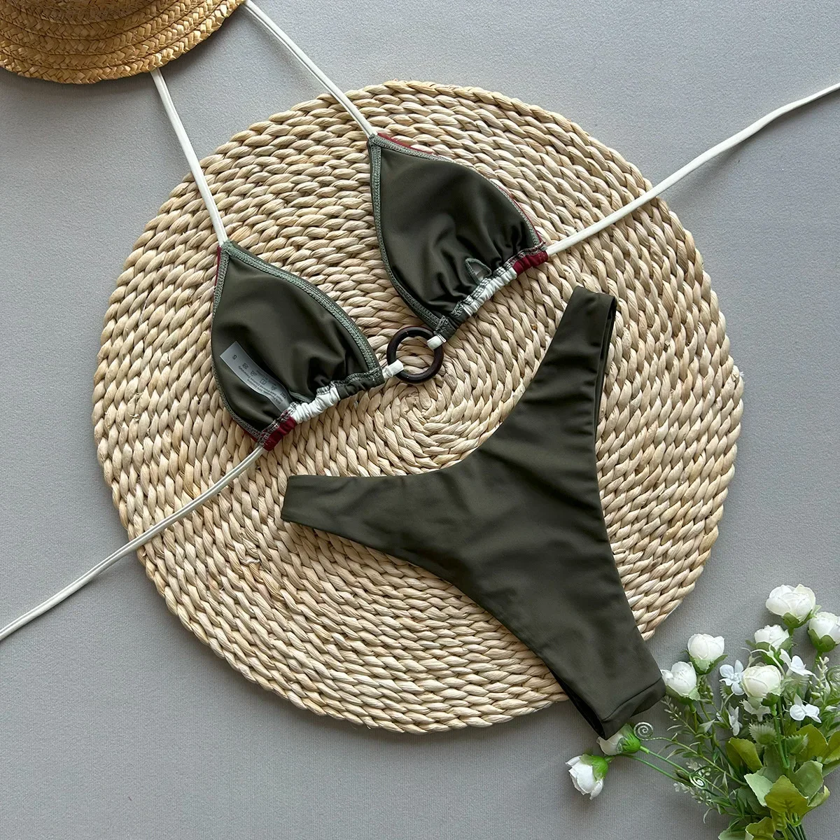 セクシーホルターマイクロビキニ 2025 レディース水着 グリーン スプライシング水着 Tバックビキニセット ブラジリアンビーチウェア 水着 ビキニ