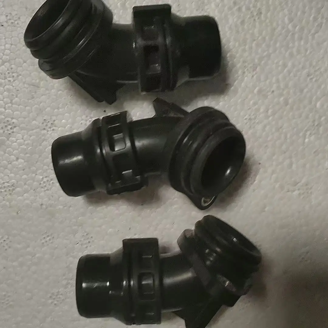 

For Tesla Model 3 Model Y Chassis Large Battery Coolant Elbow Water Pipe Connector