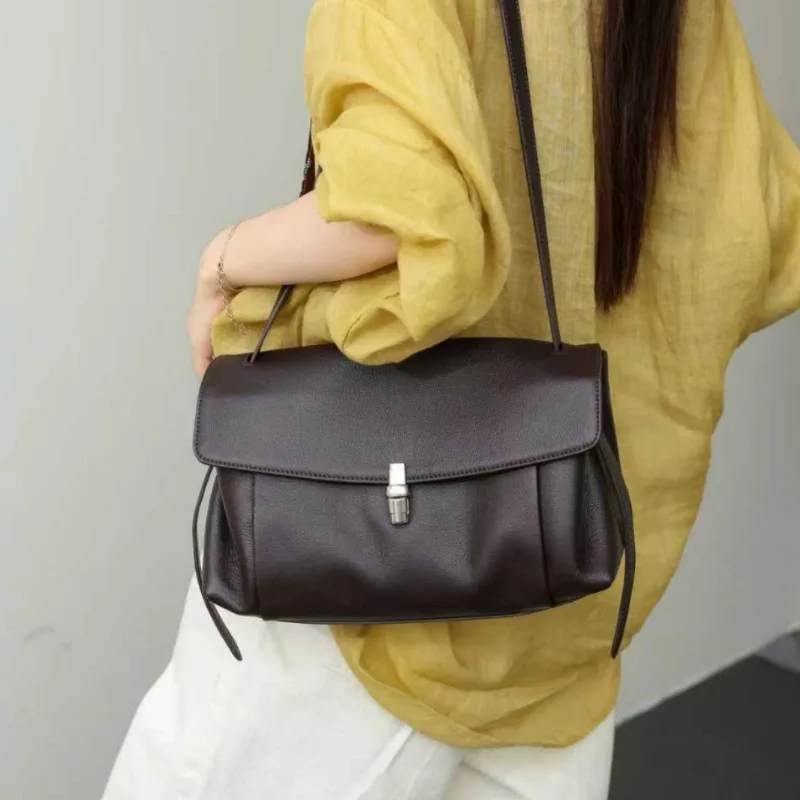 2026 New Cowhide Leather Commuting Women's Bag Genuine Leather Flip Single Shoulder Crossbody Bag Fashionable Large Capacity