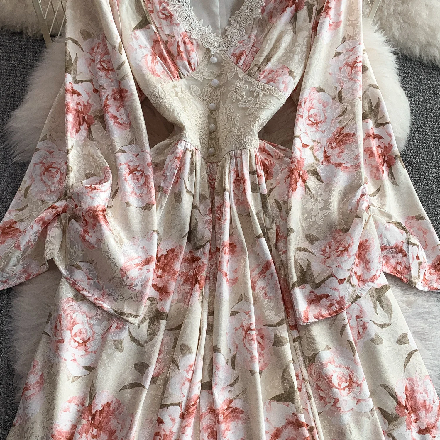 Vintage Elegant V-Neck Floral Print Dresses Women Temperament Fashion Lace Splicing Long Sleeve Vacation Dress Ladies Long Dress