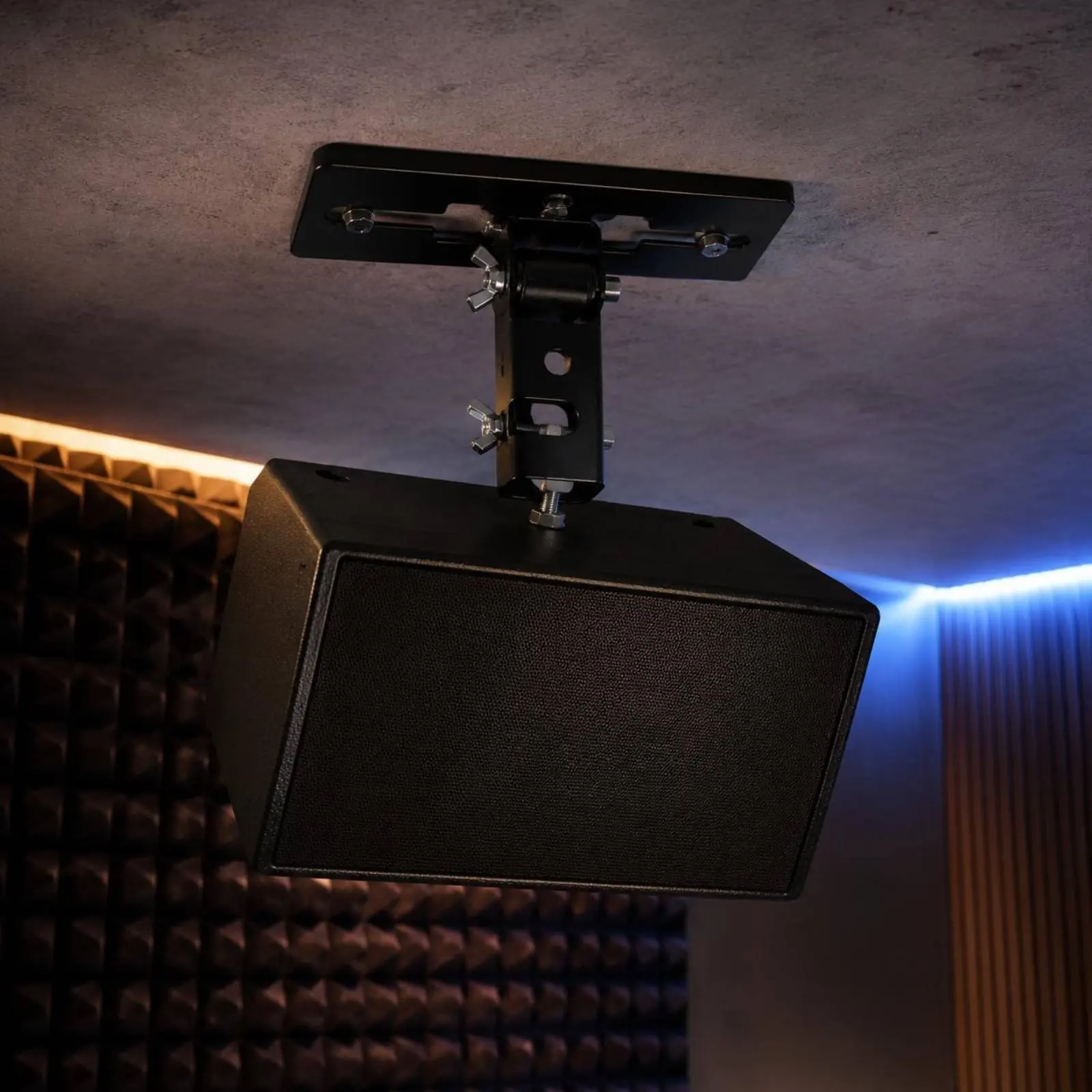 Speaker Hanging Bracket Easy to Install Speaker Hanger Mount Audio Accessory 45 Degree Tilt Long-Lasting