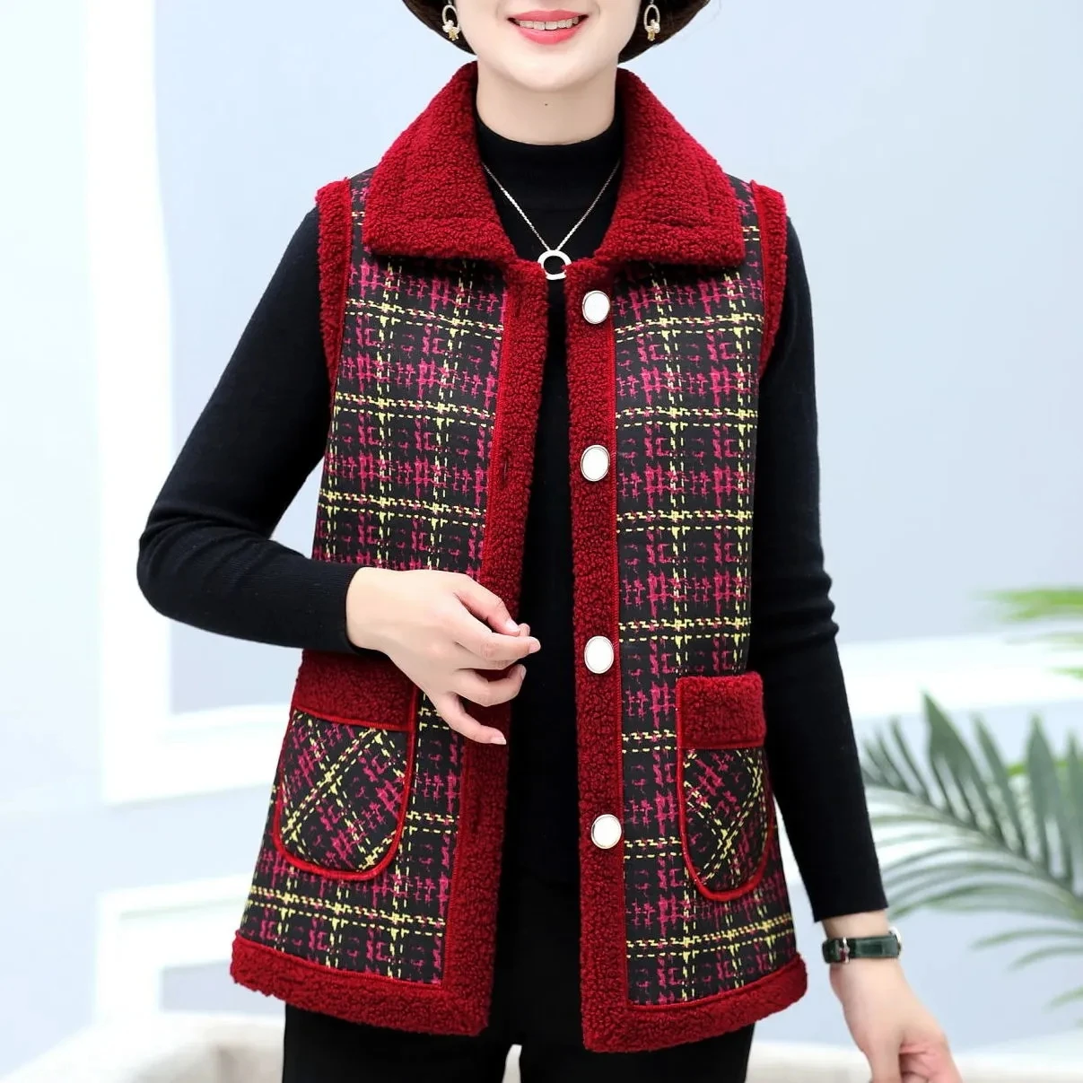 Middle-aged Mother\'s New Splicing Lamb Velvet Vest Autumn Winter Slim Thick Plaid Coat Short Women\'s Warm Sleeveless Jacket 5XL