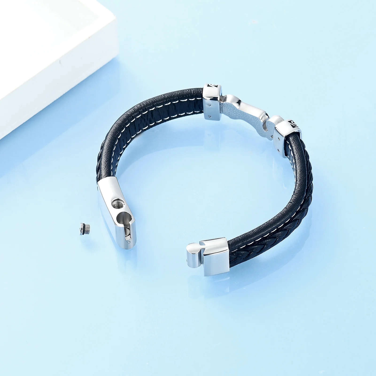 Exquisite Leather Bracelet Motorcycle Urns For Human/Pet Ashes Keepsake Memorial Bangle Stainless Steel  Cremation Jewelry