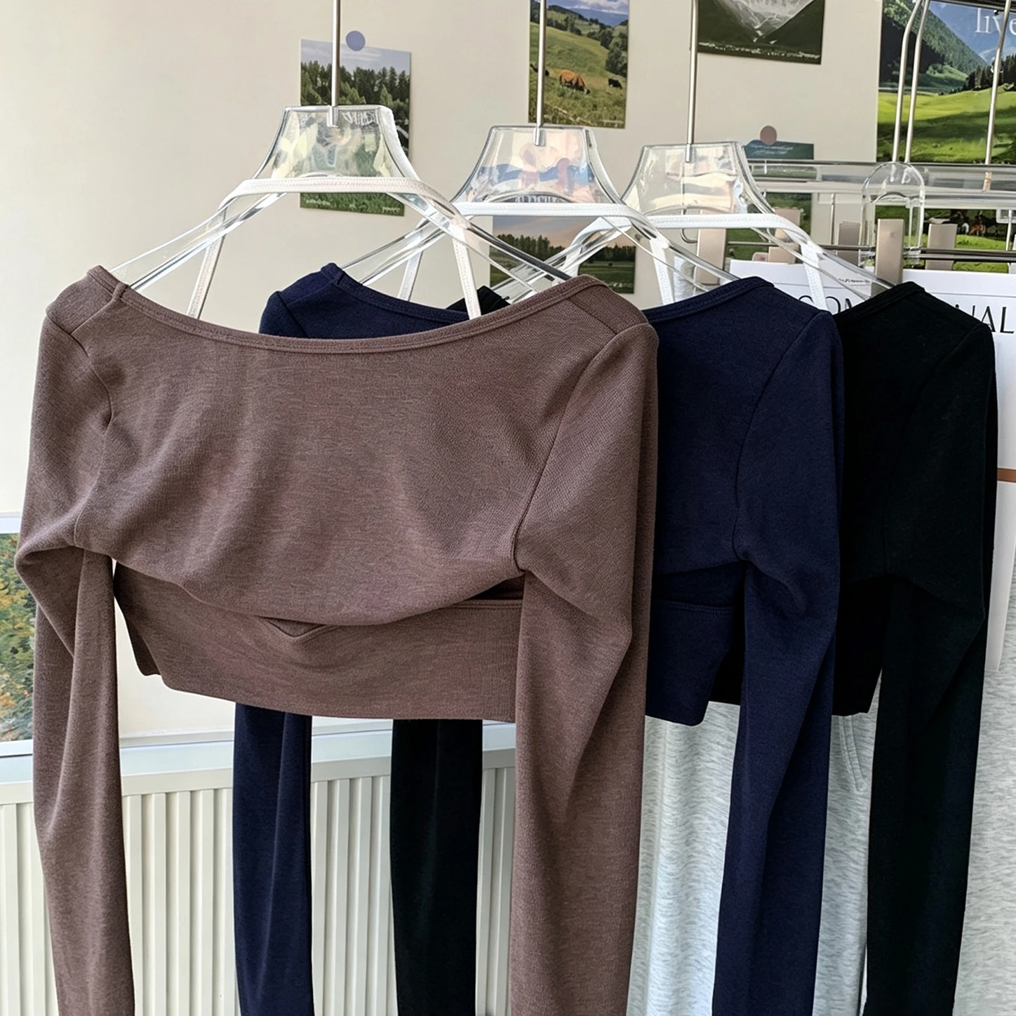Damen Langarm-Yoga-Shirts Fitness-Brustpolster Sport-Top Kurz Elegante Tanz-Yoga-Kleidung Gym-Pilates-Tops – Detail 13