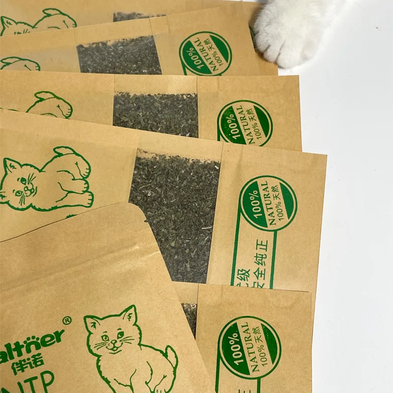 Premium Catnip for Cats 100% Natural Cat Nip Bulk 10g Catmint Menthol Flavor Non-toxic Healthy Cat Treats Accessories for Cats