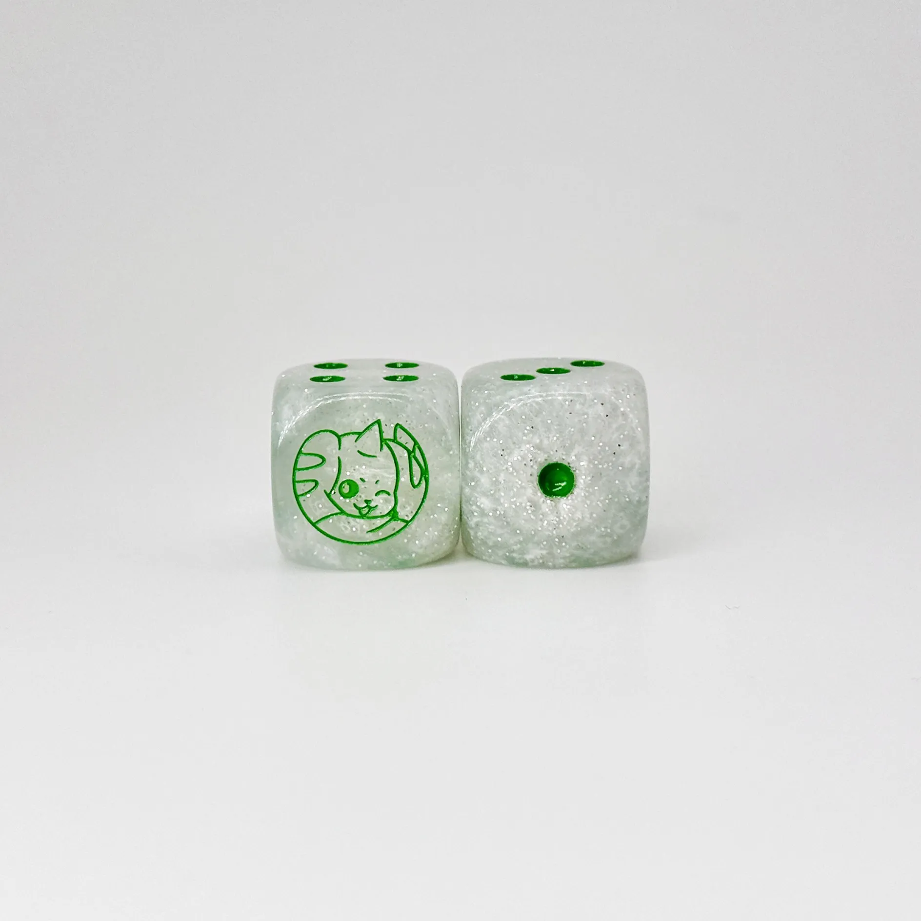 2Pcs/set 2Mm Diy Self Made Digimon Adventure Lopmo Damage Indicator Dice Terriermon Impmon Plastic Dice Set Gift Toys
