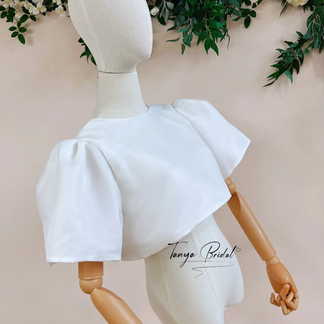 chaqueta-de-novia-de-organza-con-cuello-redondo-mangas-cortas-y-lazo-en-la-espalda-sencilla-para-novias