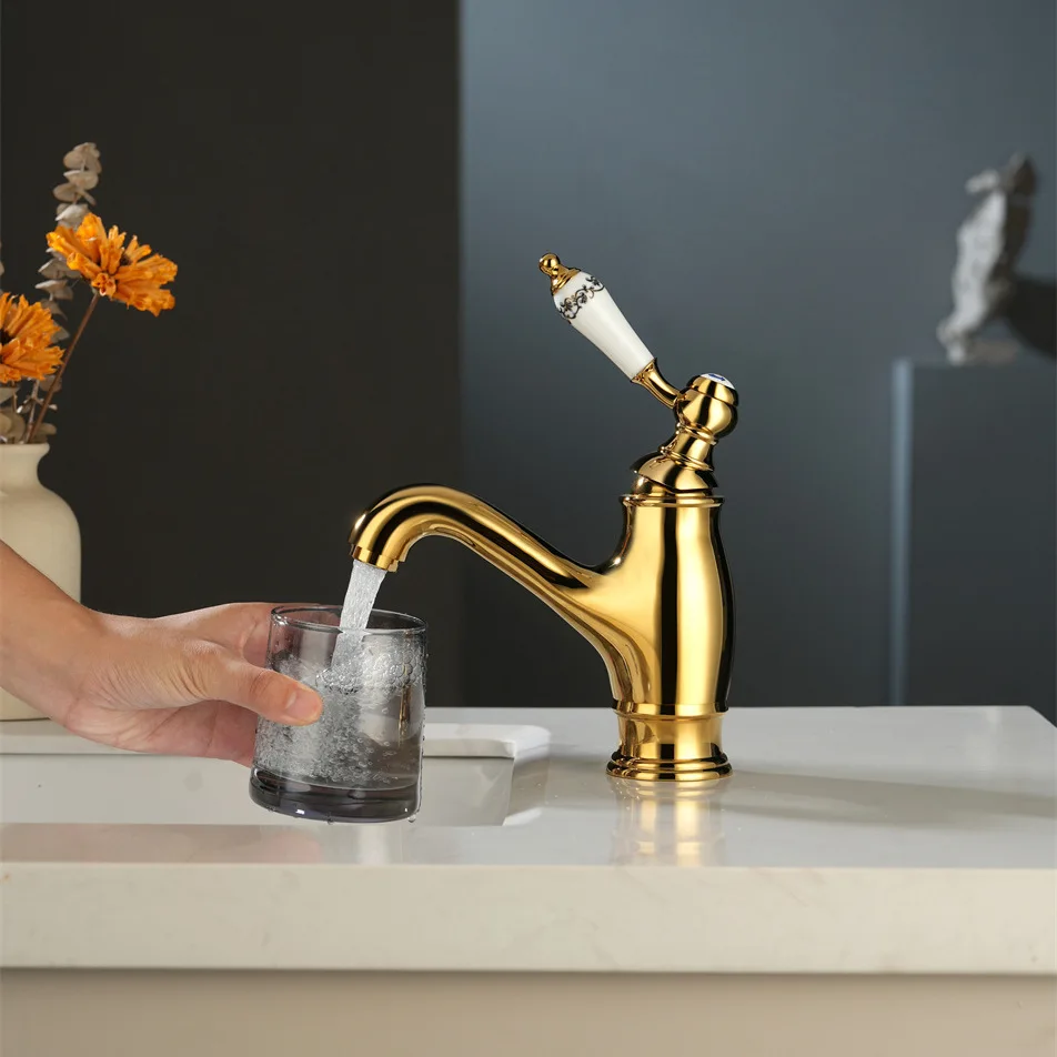 

Bathroom Basin Faucet Single Handle Top High Quality Mixer Tap Deck Mounted Europe Style Hot And Cold Tap Sink Faucet