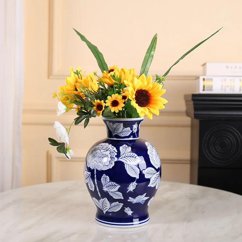 Pruning peony blue and white porcelain vase hand-painted Chinese elegant flower ware tea room jewelry