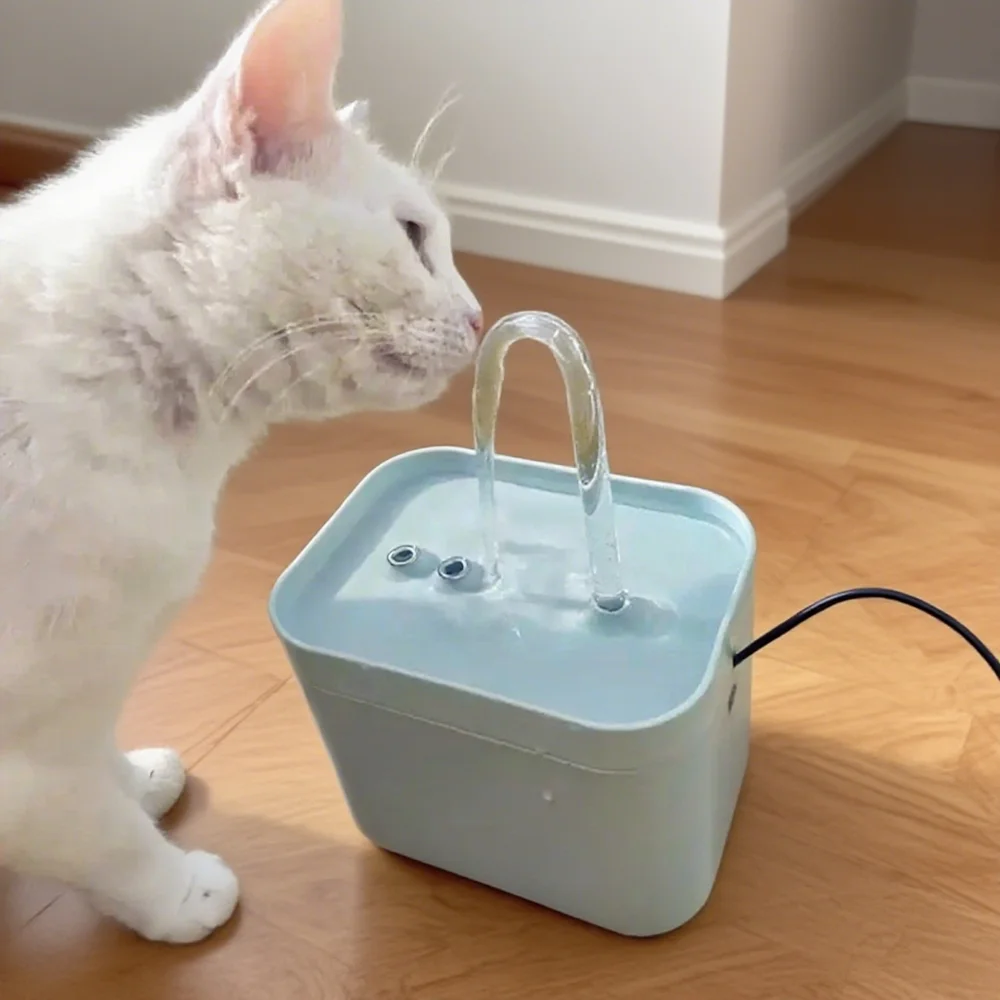 【セール中】猫用給水器自動フィルターUSBヨーロッパ標準インターフェース電気サイレント猫と子犬に適しています