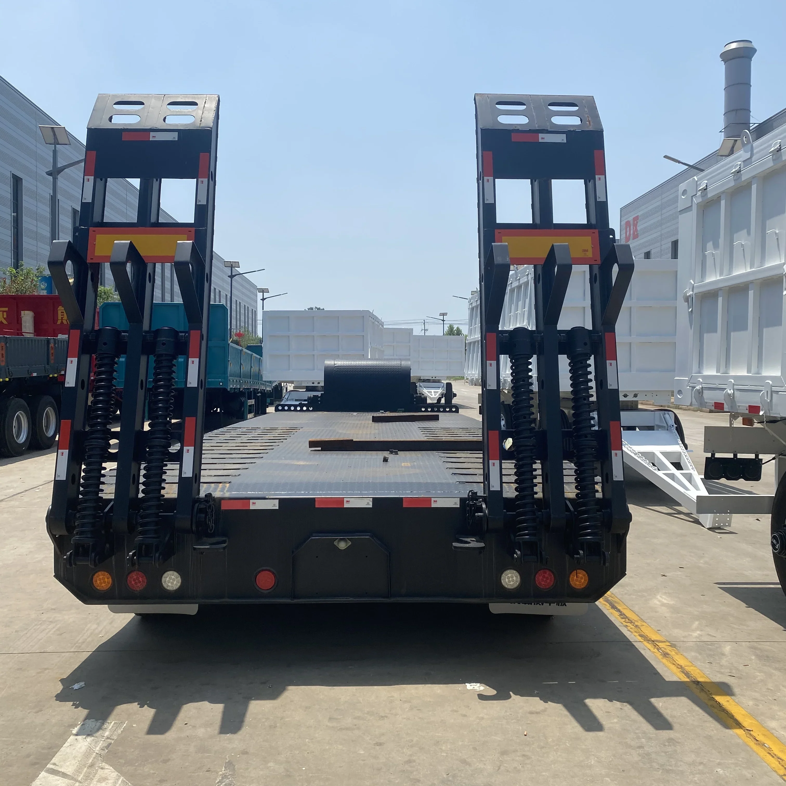 Vehicle Master High quality lowbed truck trailer for sale