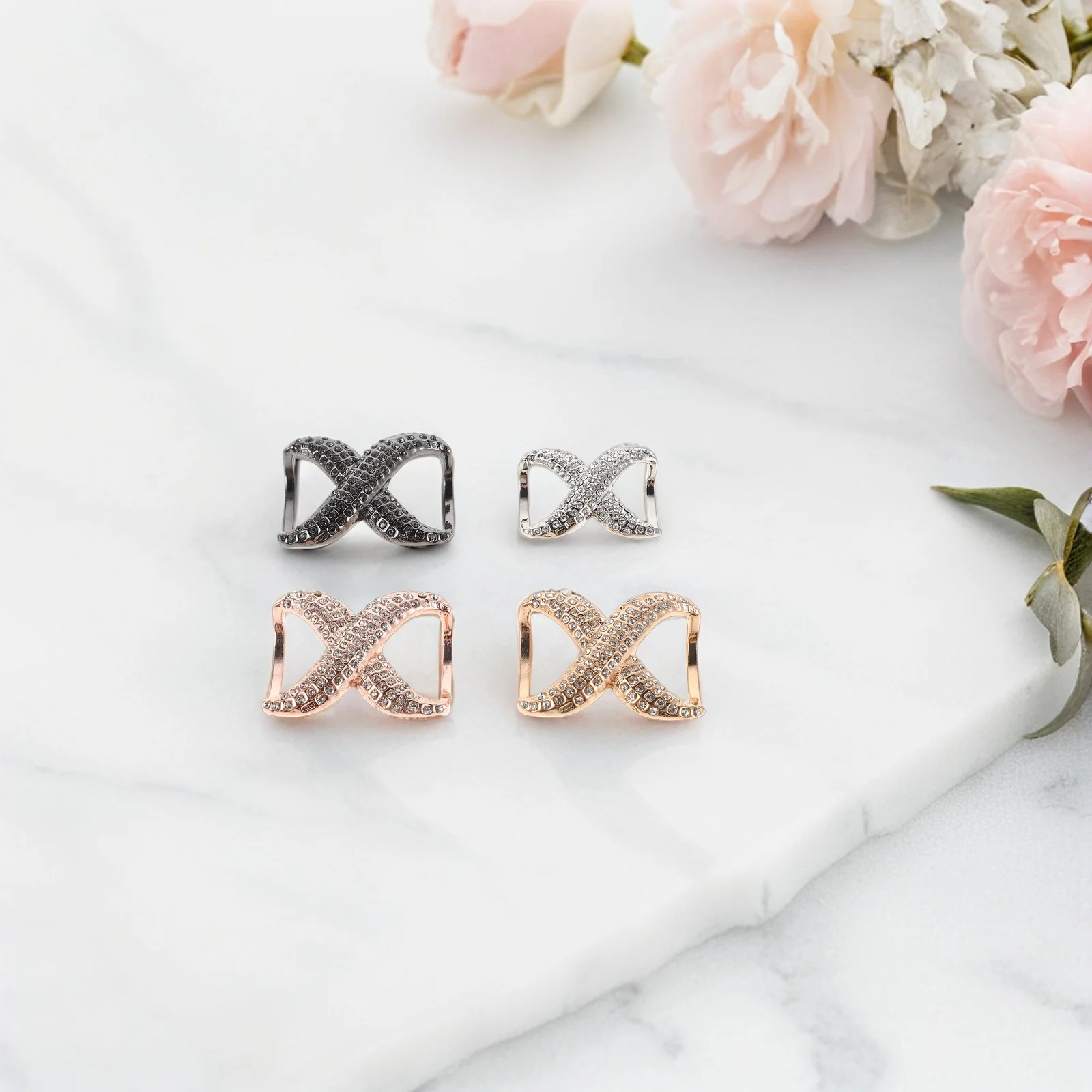 

4 Pcs High-end Scarf Buckle Clips for Women Brooch Pin Shawl Rings and Clasp Bandana Rhinestone Sweater