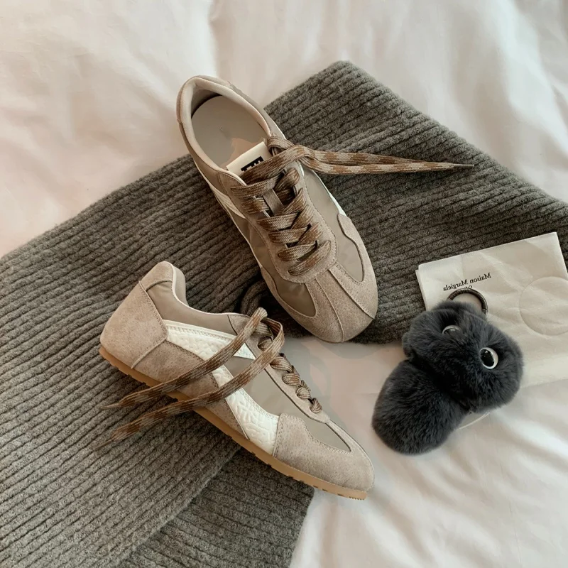 

Spring Patchwork Leather Women Flats Casual Soft Sole Sneakers Outdoor Cover Heel Zapatos Mujer