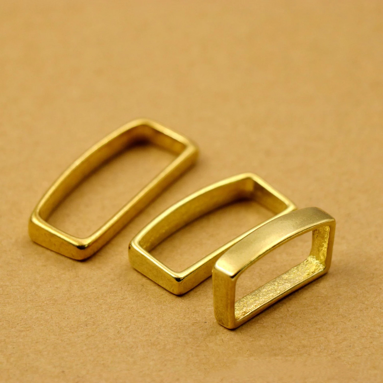 10pcs Solid Brass D Shape Belt Keeper Rectangle Belt Strap Loop Ring Buckle for DIY Leather Craft Bag Strap Belt 4 Sizes