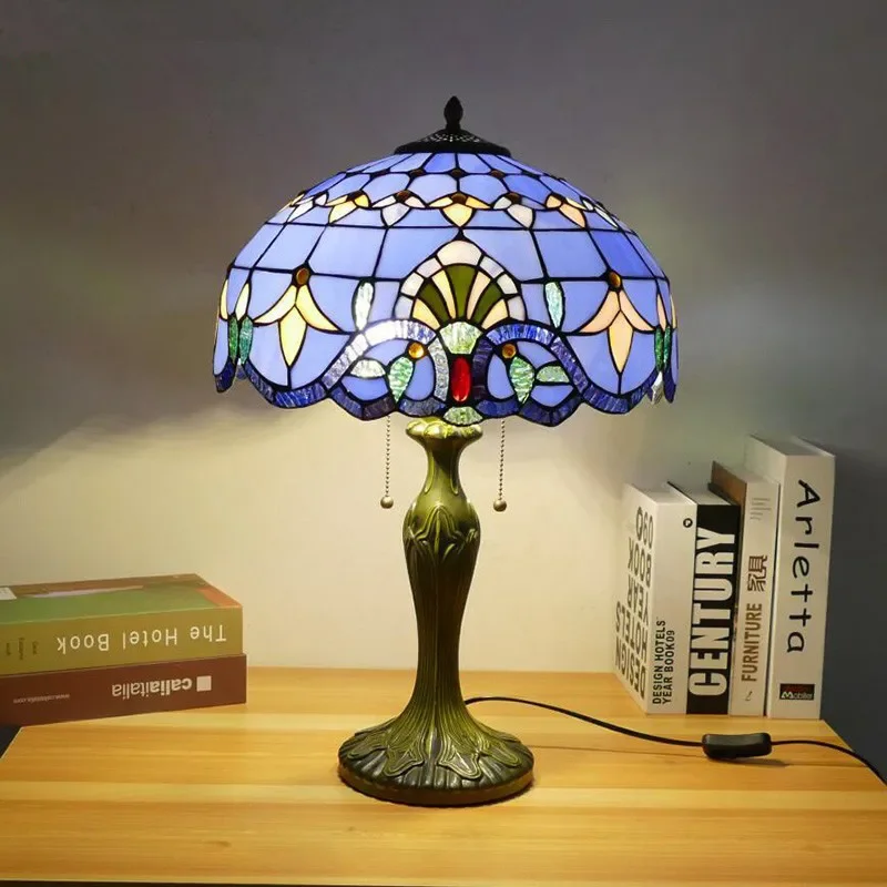 Lampa stołowa Tiffany TEMAR amerykański Retro salon lampka do sypialni luksusowej willi hotelowej witrażowej lampy szklane biurko