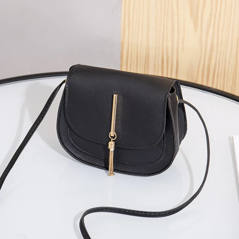 Golden Metal Tassel Double Layer Semi Circle Solid Color Shoulder Saddle Bag Fashion Casual Women Small Square Bag Crossbody Bag