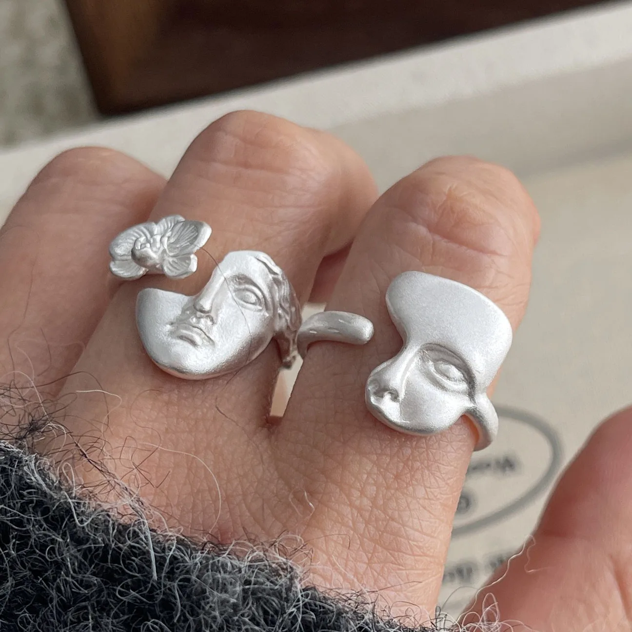 BF CLUB 925 Sterling-Ringe für Damen, schlicht, geometrisch, handgefertigt, unregelmäßig, Retro-Ring mit Jungen- und Mädchen-Gesicht, allergiefrei, als Geburtstagsgeschenk – Detail 2