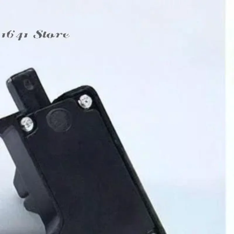 

Adjustable Suction Bracket for Soldering Repair; Motherboard PCB Welding Table Clamp; Locator Tool with Wire Holder