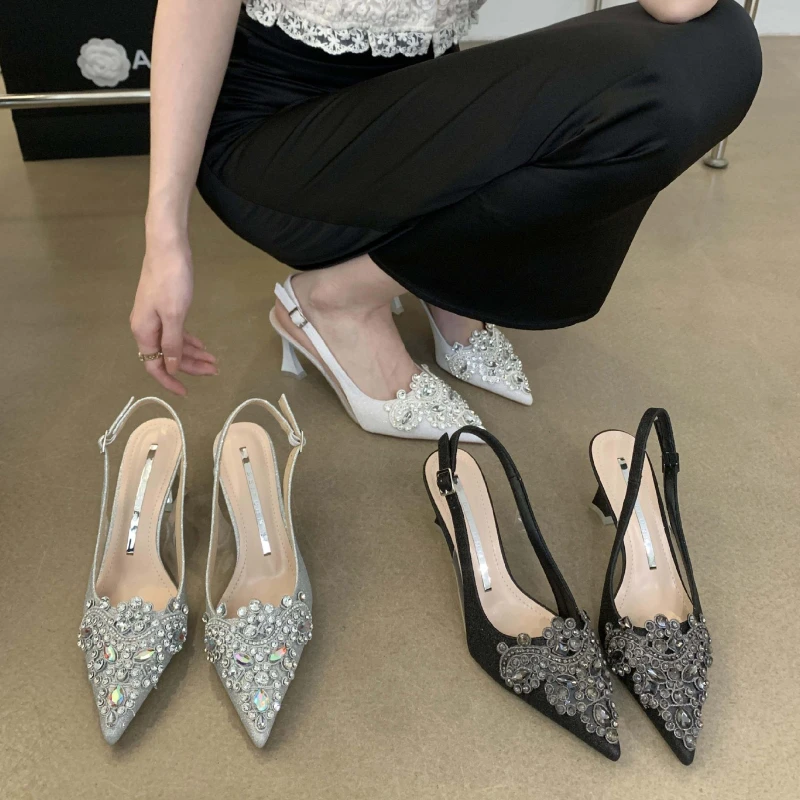 Décolleté estivi a punta da donna sandali con strass ricamati in pizzo Fashion Designer scarpe con tacco sottile scarpe con tacco alto da sposa