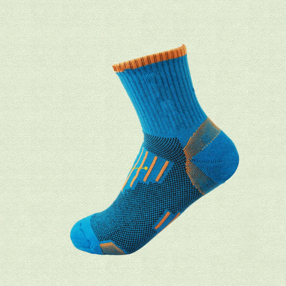 3 pares de calcetines de senderismo para mujer, ideales para deportes al aire libre. Calcetines suaves, transpirables, cómodos, con puntera y talón reforzados, que absorben el sudor y mantienen los pies frescos y secos en el sendero.