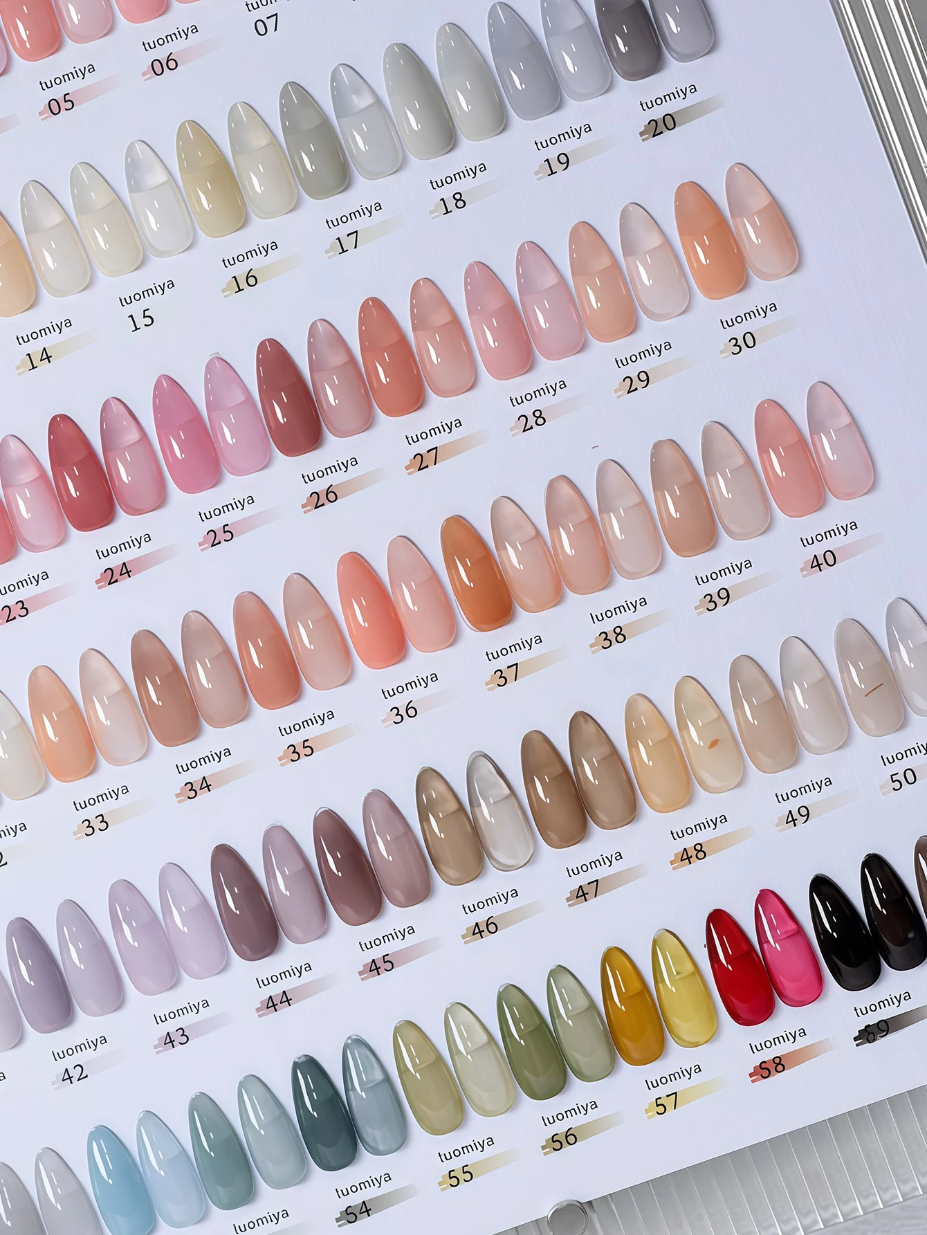 مجموعة طلاء أظافر ملونة 60 لونًا 15 مل، طلاء أظافر جل LED بالأشعة فوق البنفسجية قابل للإزالة مع رقائق ألوان، مانيكير للربيع والصيف، أظافر