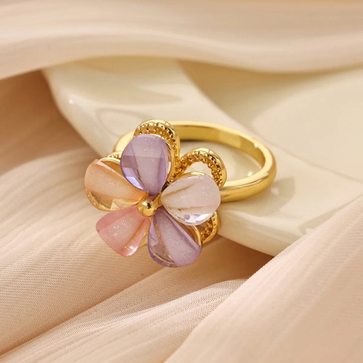 Niedlicher drehbarer Ring mit Blumenmuster aus Harz für Damen, goldfarben, Kupfer, drehbare Blume, offener Manschettenring, trendiger Party-Schmuck – Detail 12
