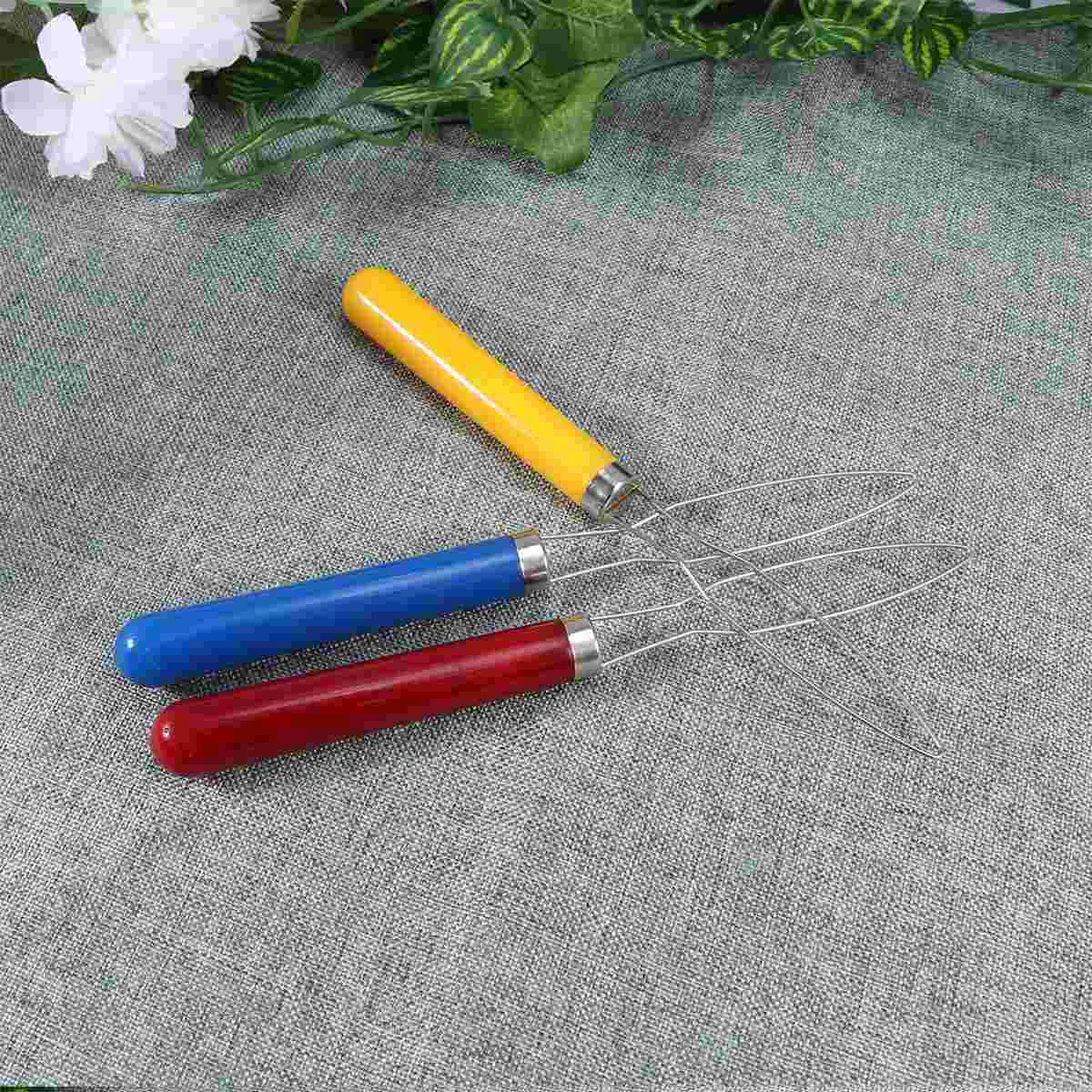 

3Pcs Plastic Handle Stainless Steel Button Hook Helper Grip Button Hook Button Assist Device Red Pattern Yellow Pattern Blue Pat