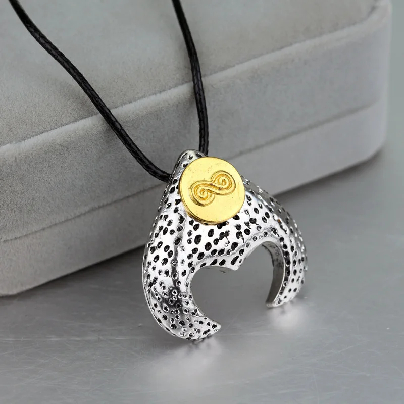 Fantasy Movie Labyrinth Horn Love Pendant Necklace Men And Women Sweater Chain Fashion Clothing Jewelry Accessories Gifts