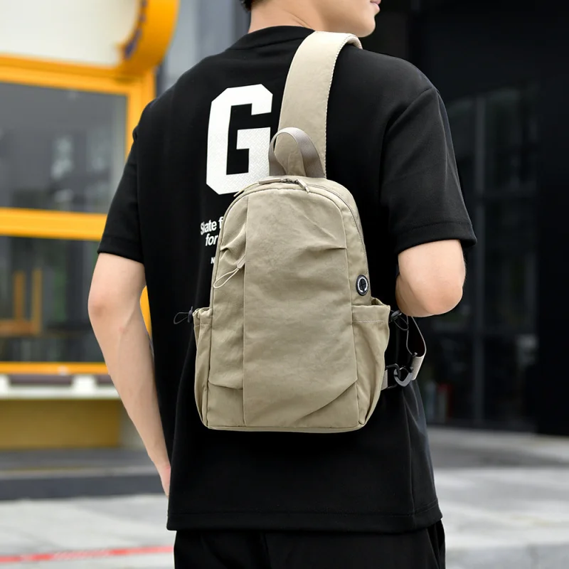 

Crossbody men's bag, multifunctional water-resistant chest bag, outdoor sports backpack, men's motorcycle chest bag
