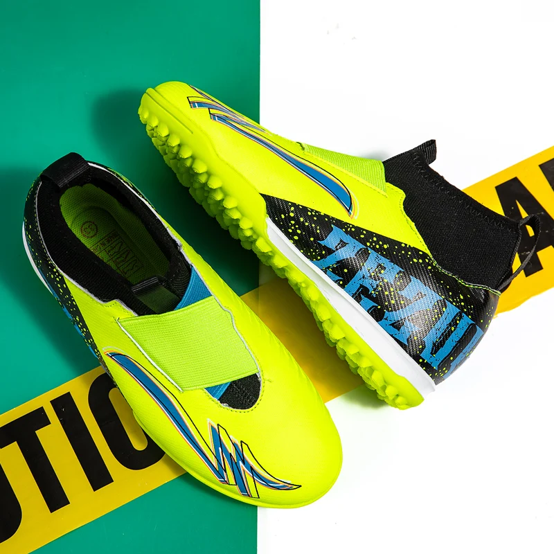 Sapatos de futebol altos para crianças, Botas de futebol confortáveis para meninos, Tênis de treinamento antiderrapante, Tênis de corrida ao ar livre, Novo estilo