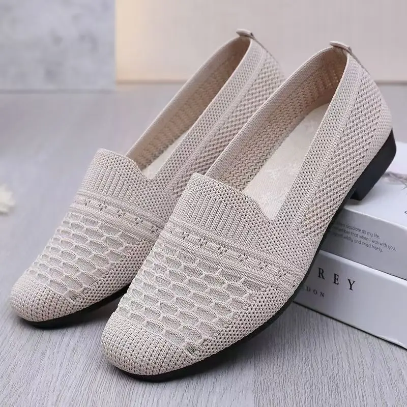 

Женская летняя новая обувь большого размера с сеткой на плоской подошве, мягкая подошва, нескользящая неглубокая обувь без шнуровки, легкая дышащая обувь для среднего и пожилого возраста