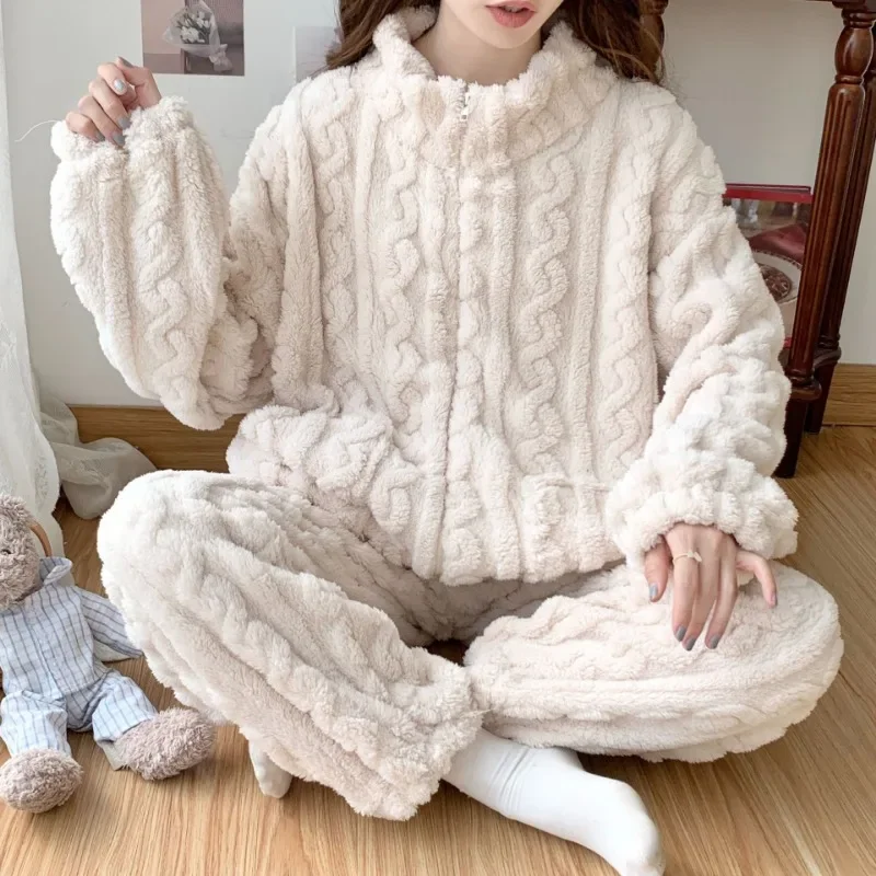 Plus Size Coral Fleece Pajamas Women\'s Autumn and Winter Zipper Cardigan Long Sleeve Trousers Home Clothes Can Be Worn Outside