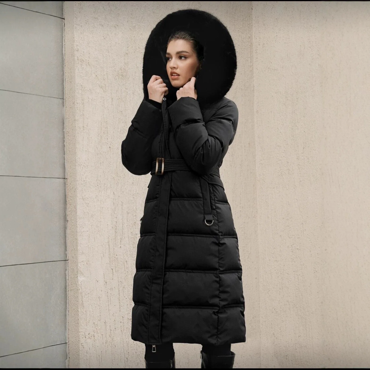 Large fur collar hooded down jacket, 2026 winter new style, belted slim fit, down-filled, warm women's down jacket.