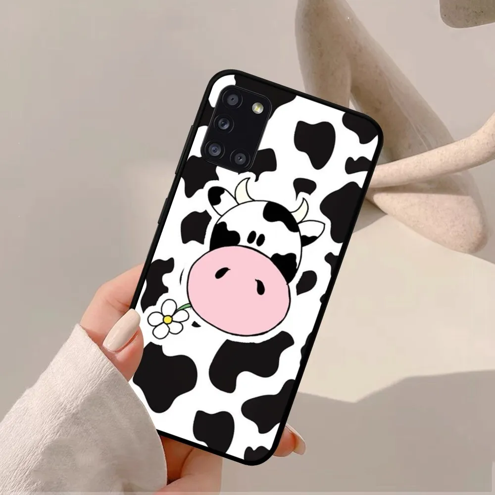 White Black Cow print Phone Case For Samsung A 10 11 12 13 20 21 22 30 31 32 40 51 52 53 70 71 72 73 91 13 shell