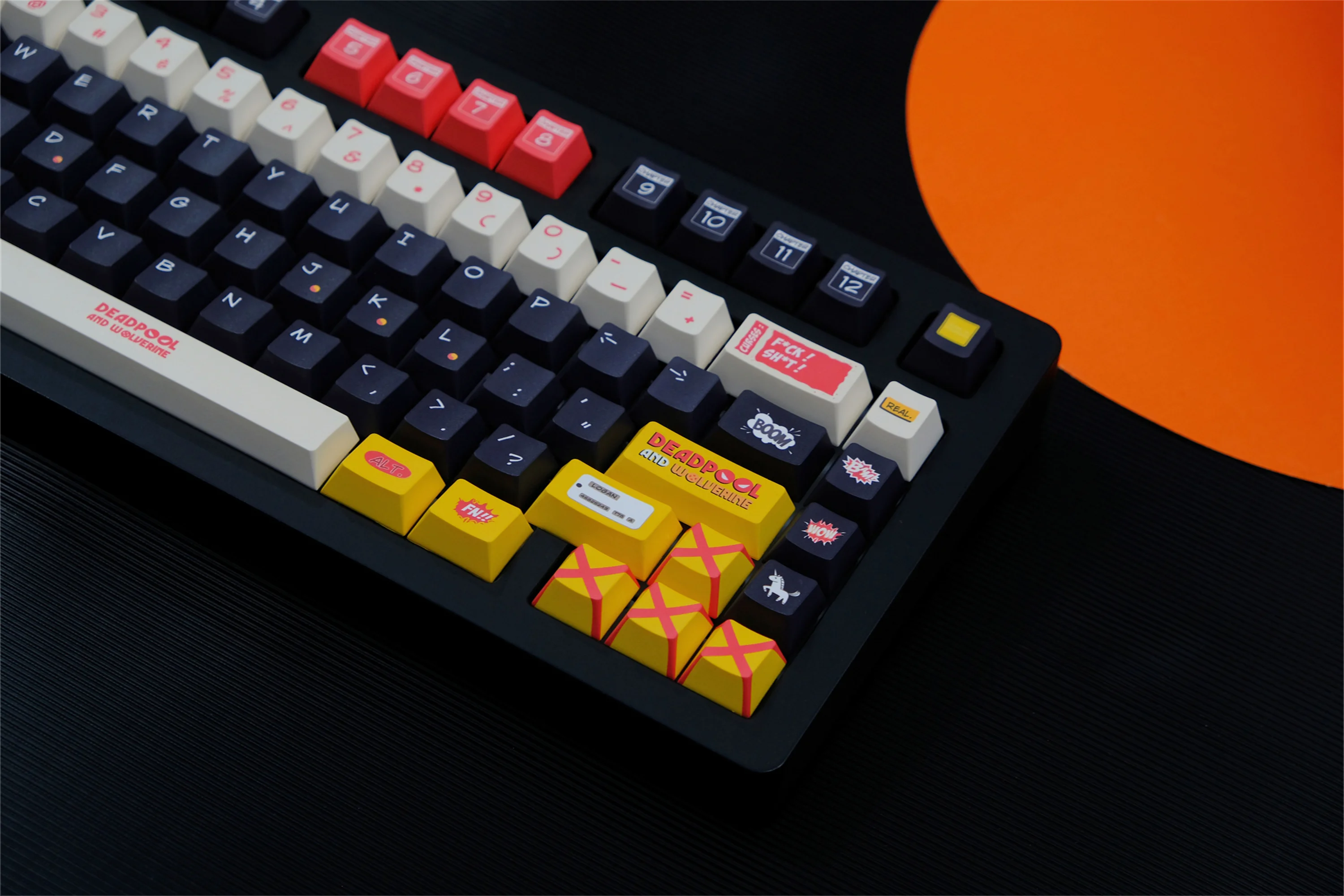 Deadpool Wolverine Keycaps 151 키 PBT 소재 CHERRY 프로필 DYE-SUB CHERRY MX 스위치 기계식 키보드 용 맞춤형