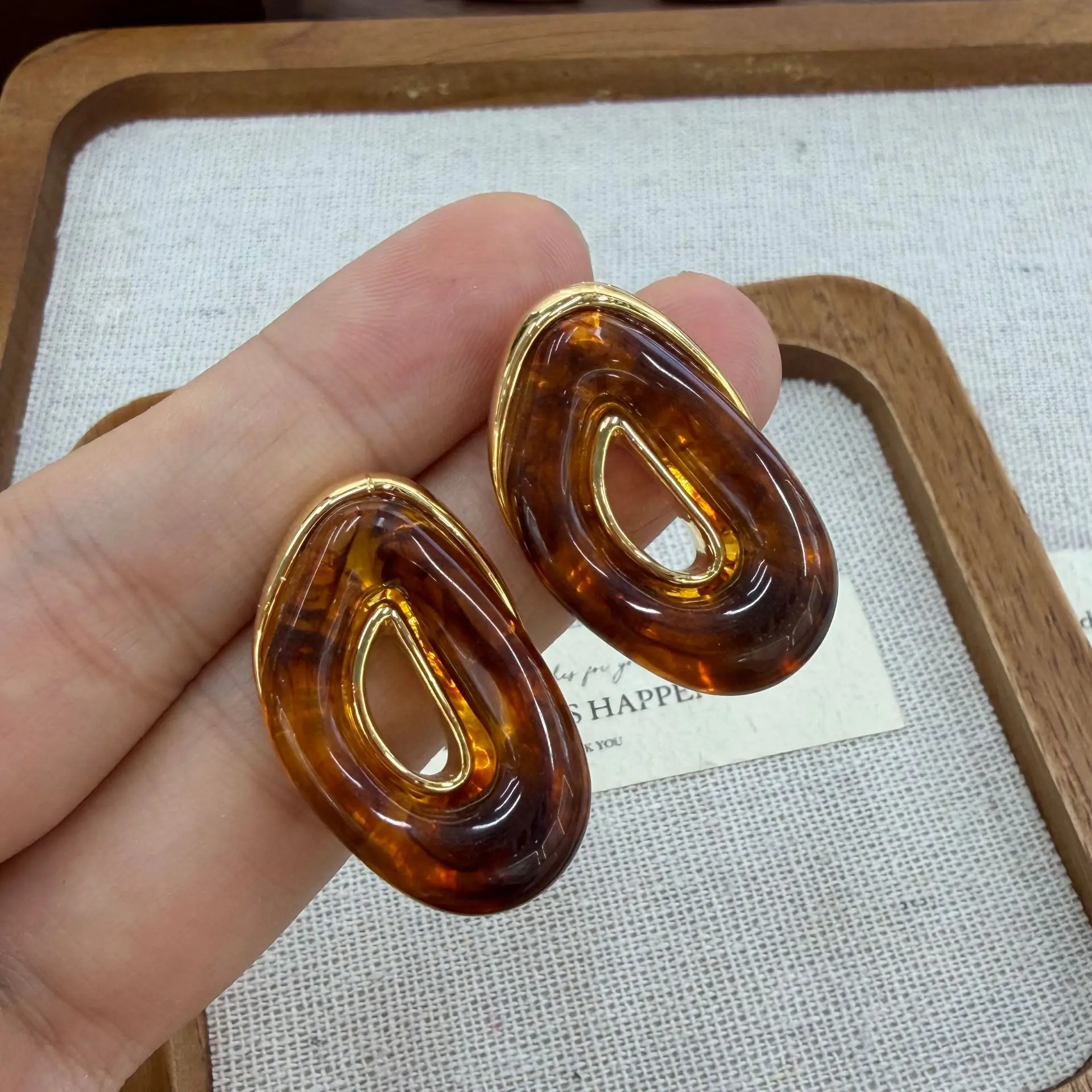 أقراط دائرية غير منتظمة عصرية للسيدات 2026 #4