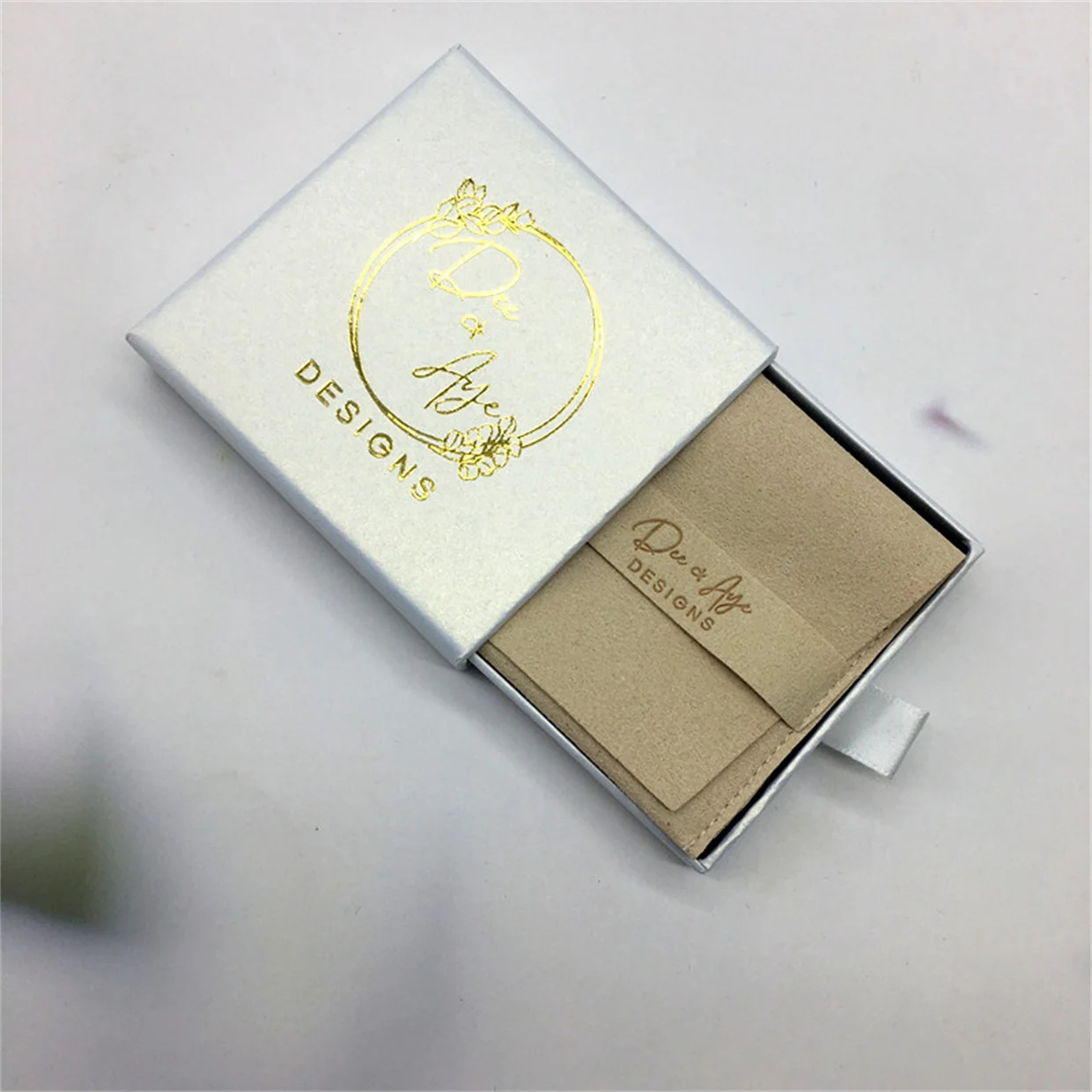 100pcs-custom-logo-9x9x25cm-luxury-blue-paper-box-ring-pendant-necklace-bracelet-jewelry-drawer-boxes-gift-packaging-bag-pouch