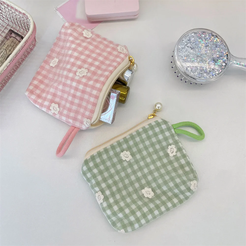 กระเป๋าใส่เหรียญปักลูกไม้, กระเป๋าตาข่ายแบบพกพา, กระเป๋าแต่งหน้าลิปสติก, กระเป๋าคัดแยกเบ็ดเตล็ด