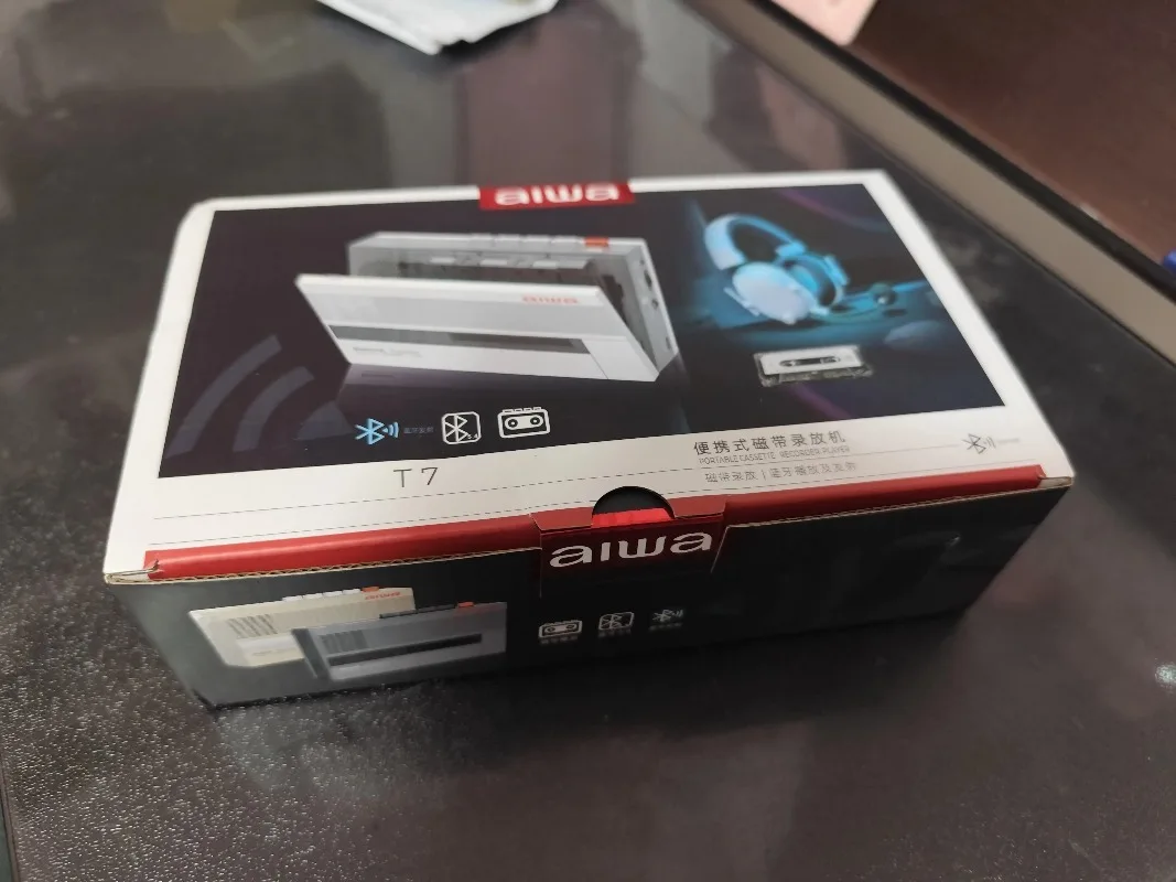 New for aiwa Bluetooth cassette player, Built-in speaker, Connect to Bluetooth speakers or headphones, 2000mAh, rechargeable