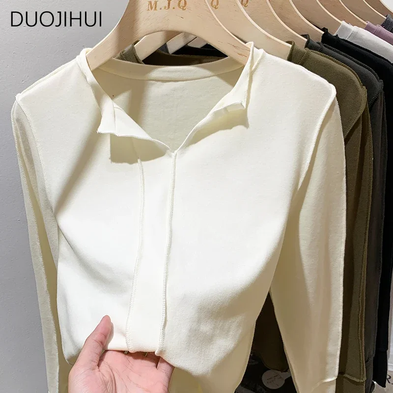 

DUOJIHUI Apricot Chic V-neck Simple Slim Women T-shirts Autumn New Pure Color Fashion Casual Classic Long Sleeve Female T-shirts