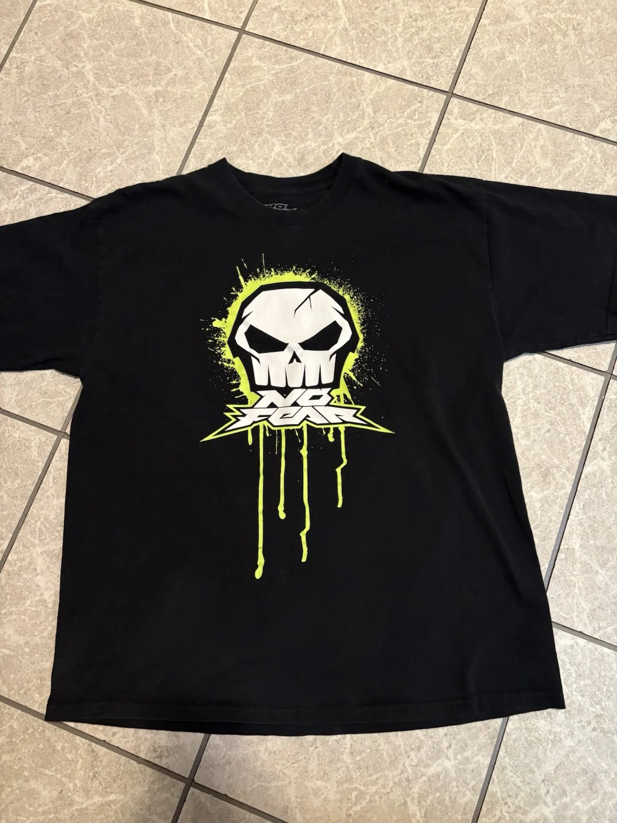 No Fear T Shirt Men’s L Black Neon Green Skull Throwback Tee y2k