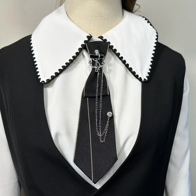 Neue Luxus 22 cm Länge Faul-krawatte Für Männer Frauen Schwarz Krawatten Mit Krone Broschen Kette Pins Clip Krawatten hochzeit Krawatte