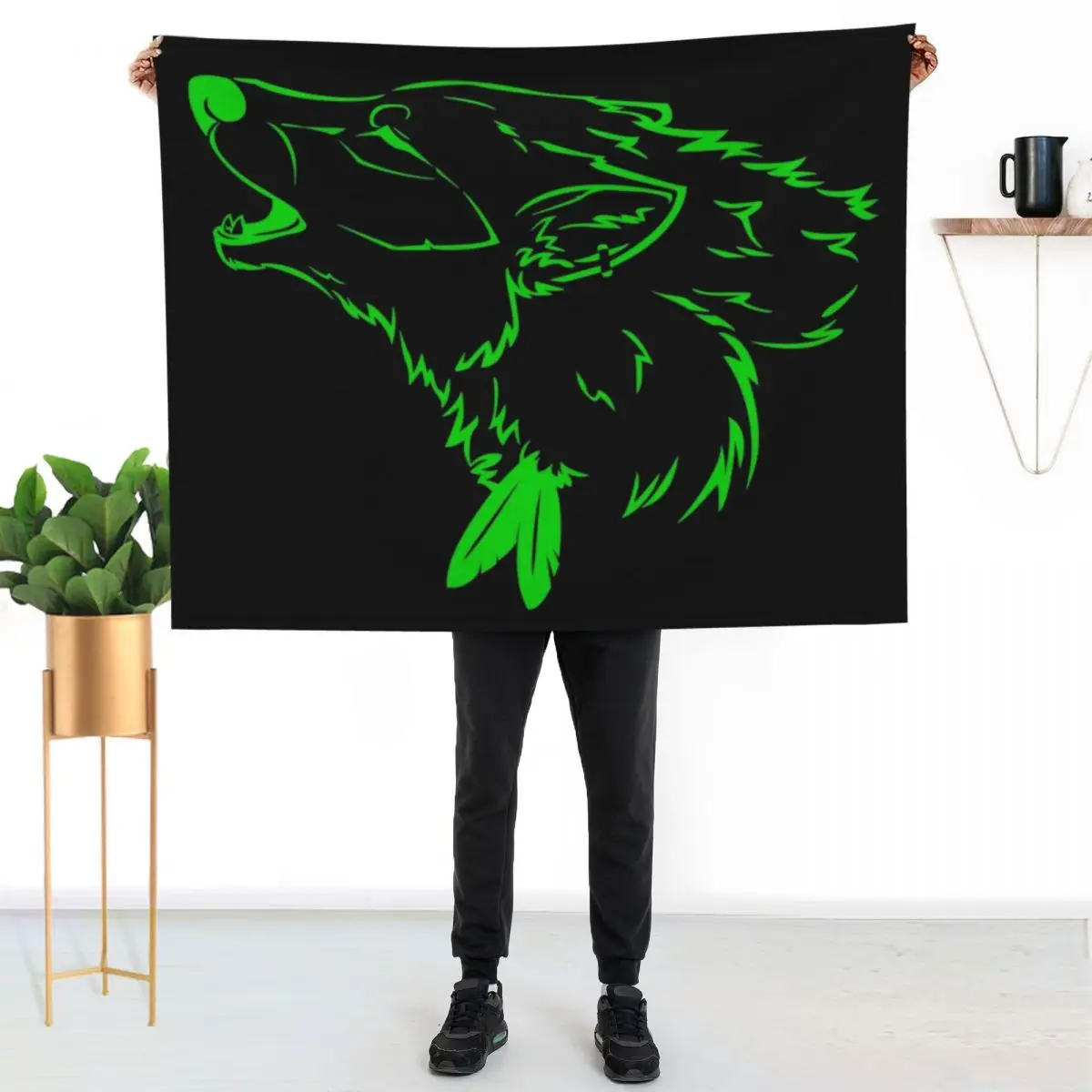 

Howl (green) Throw Blanket Portable Lightweight Blanket for Travel Camping