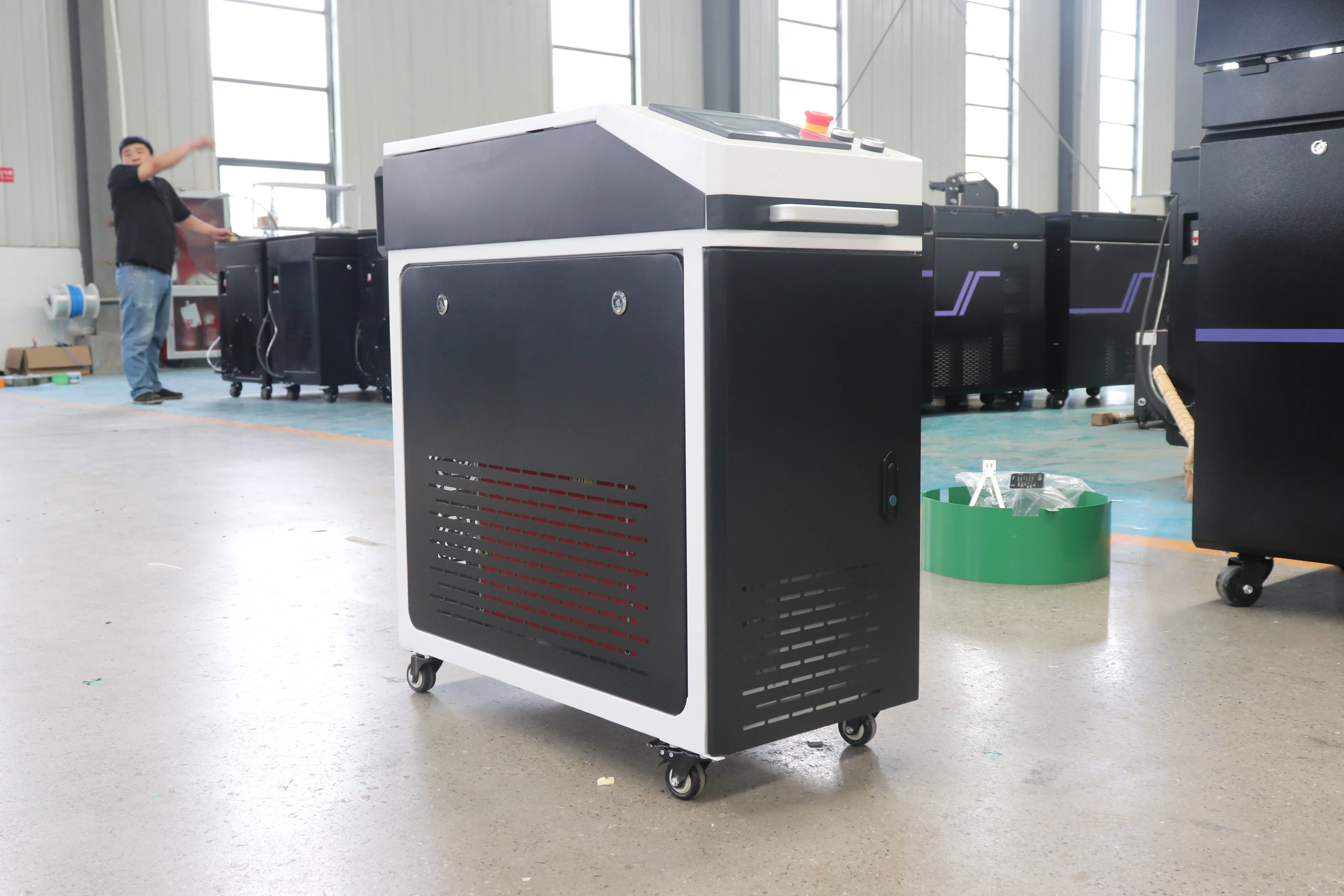 Laser Cleaner on Metal Wood Glass Stone Wall Graffiti High Quality 300W 500W Mopa Pulse Fiber Laser Cleaning Machine