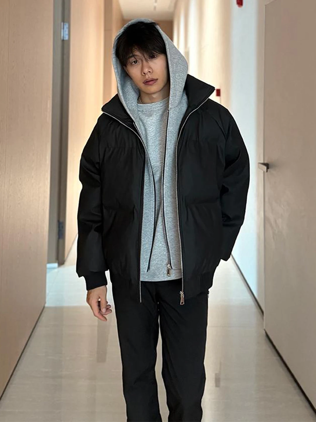 

Мужская зимняя куртка из искусственной кожи с капюшоном, утепленная хлопком, в американском стиле, повседневная, модная, молодежная, теплая верхняя одежда