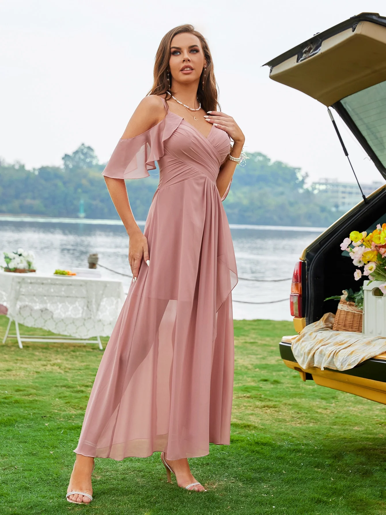 Unithorse Cold Shoulder Ruched Tulip Hem Chiffon Bridesmaid Dress